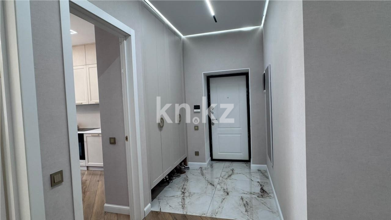 Продажа 3-комнатной квартиры, 90 м² в Караганде