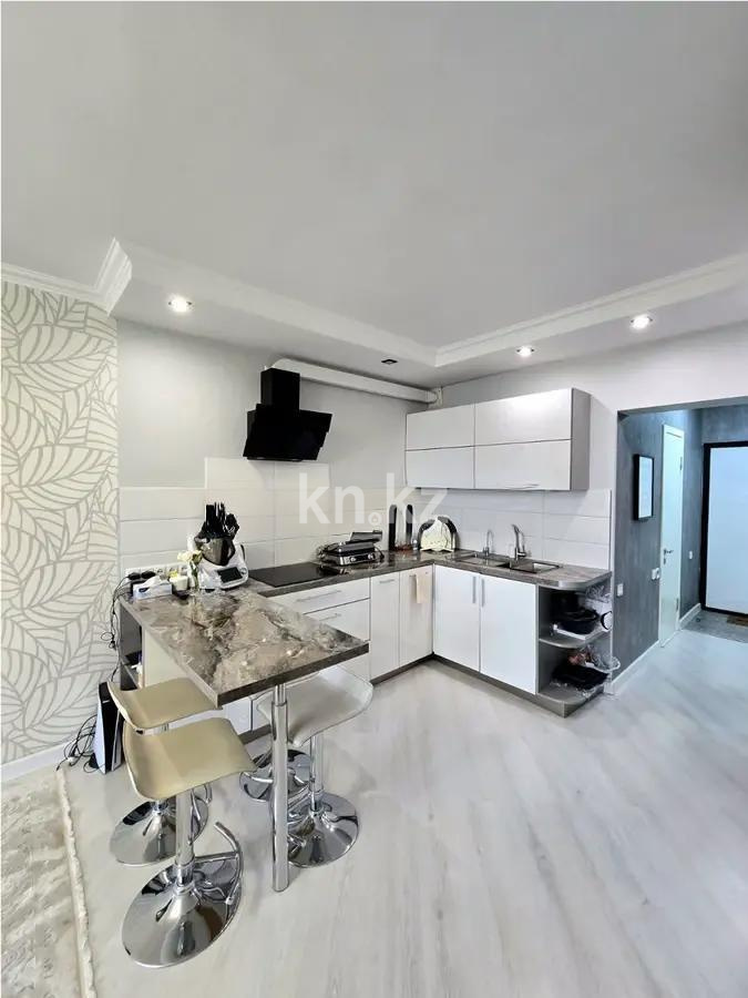 Продажа 2-комнатной квартиры, 43.8 м², мкр. Аксай-5, дом  25 в Алматы - фото 3