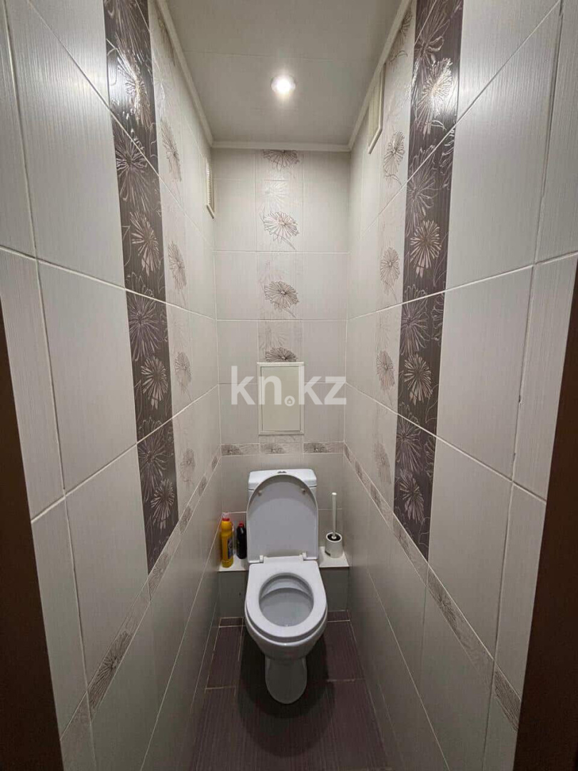 Продажа 3-комнатной квартиры, 63.3 м² в Уральске - фото 3