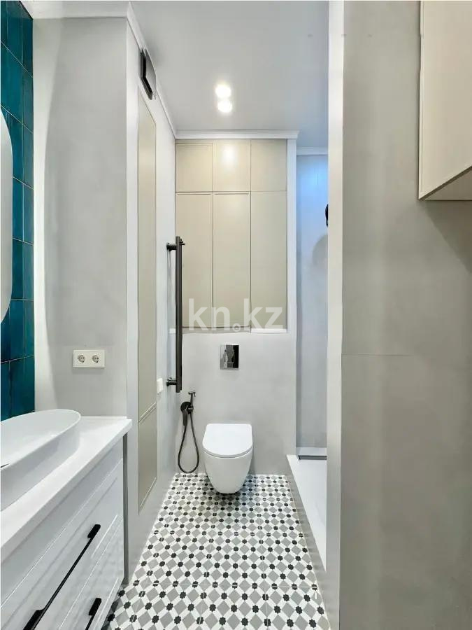 Продажа 2-комнатной квартиры, 64.5 м² в Алматы - фото 4