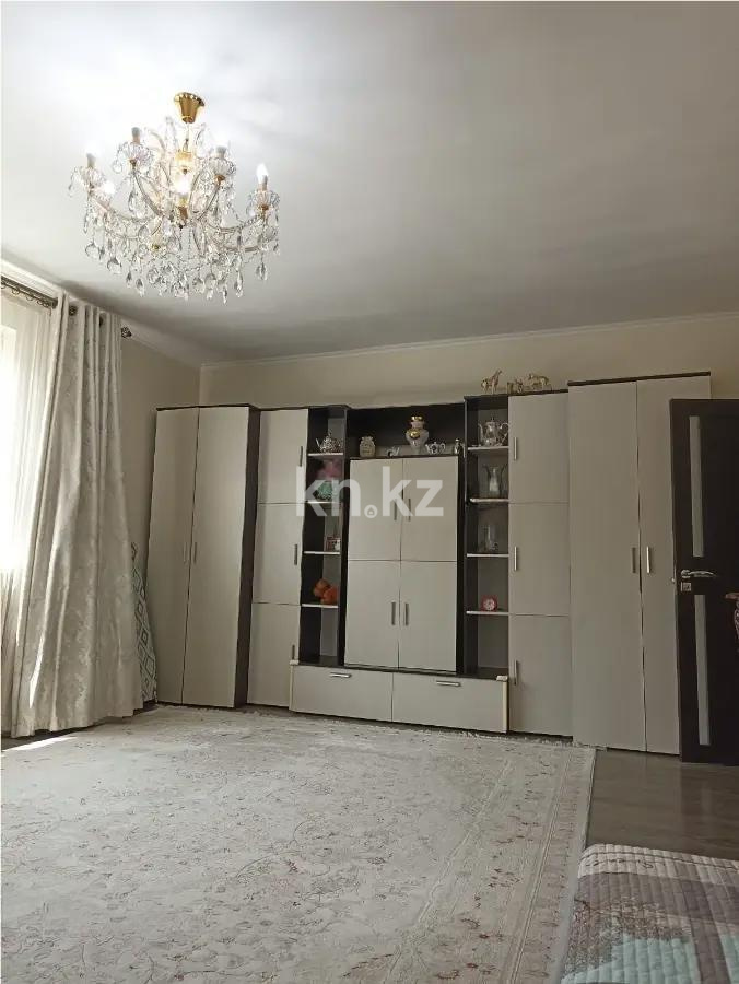 Продажа 2-комнатной квартиры, 85 м², ул. Толе би, дом  273/7 в Алматы - фото 2