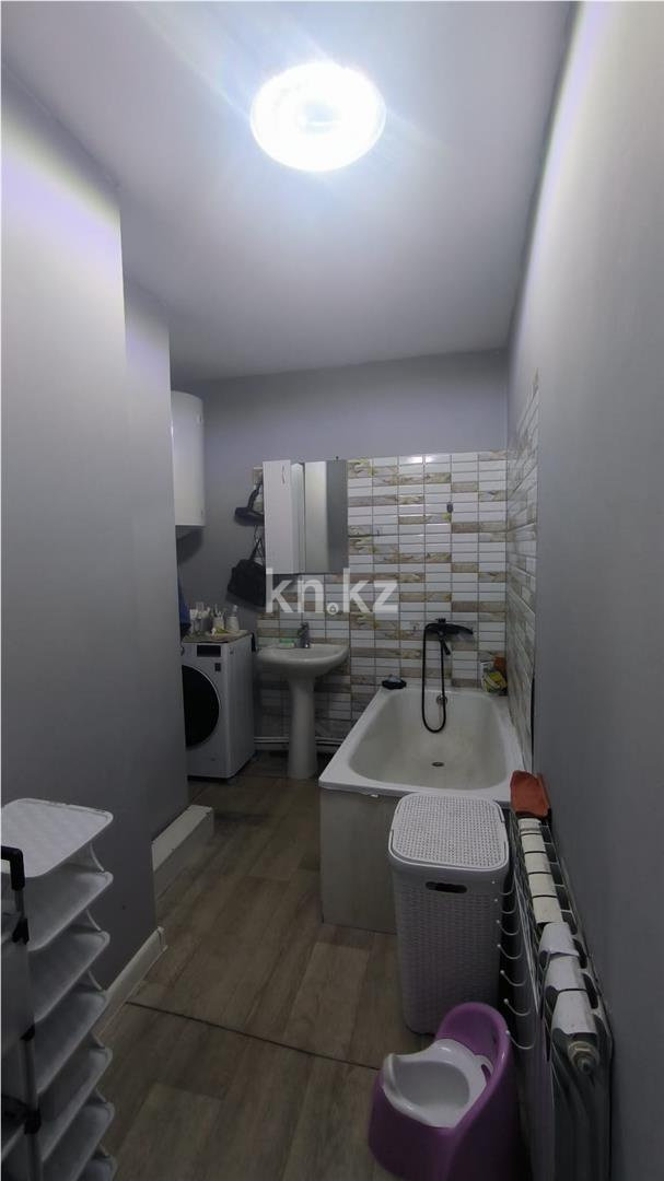 Продажа 2-комнатной квартиры, 74 м², ул. Ермекова в Караганде - фото 9