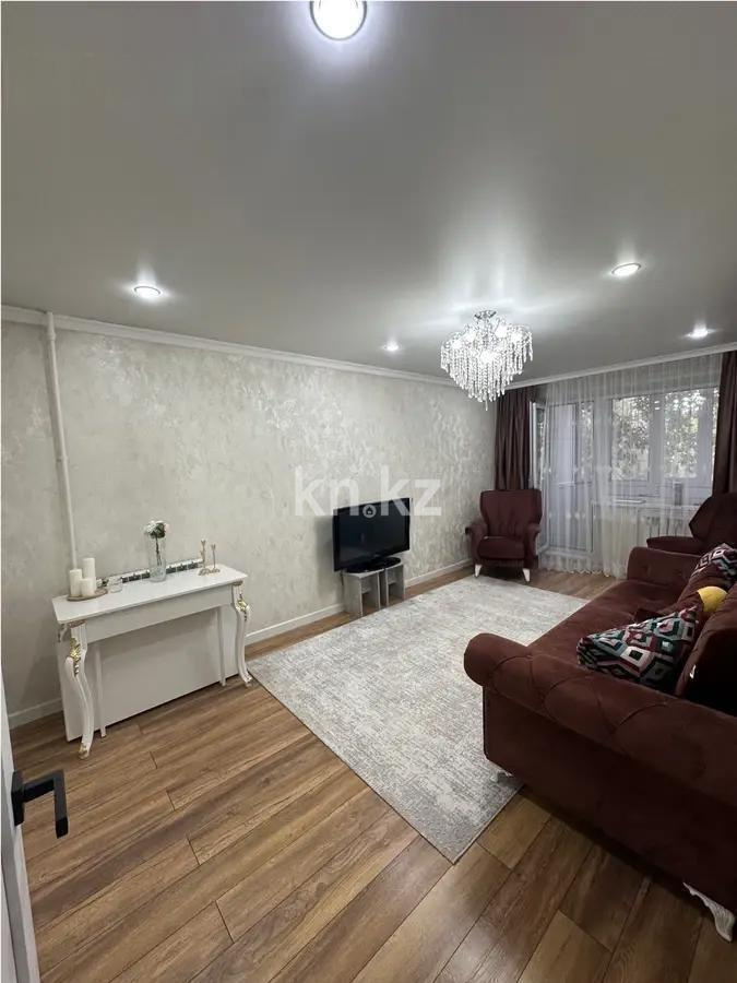 Продажа 3-комнатной квартиры, 62 м², 1 кв-л, дом  8 в Караганде