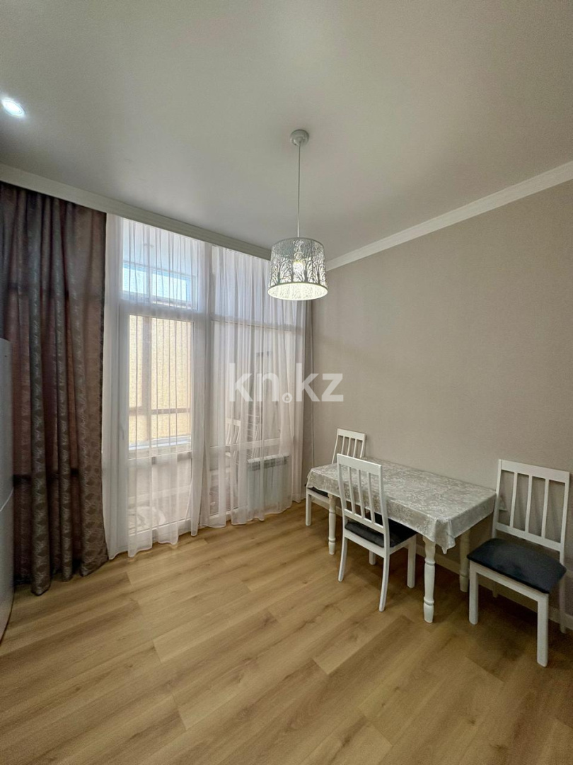 Продажа 2-комнатной квартиры, 67.5 м² в Алматы - фото 4