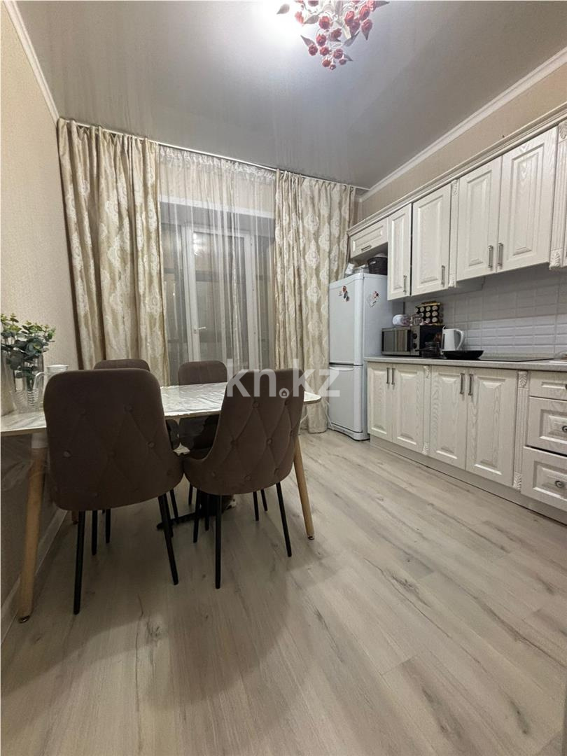 Продажа 2-комнатной квартиры, 65 м², мкр. Степной-2 в Караганде - фото 4