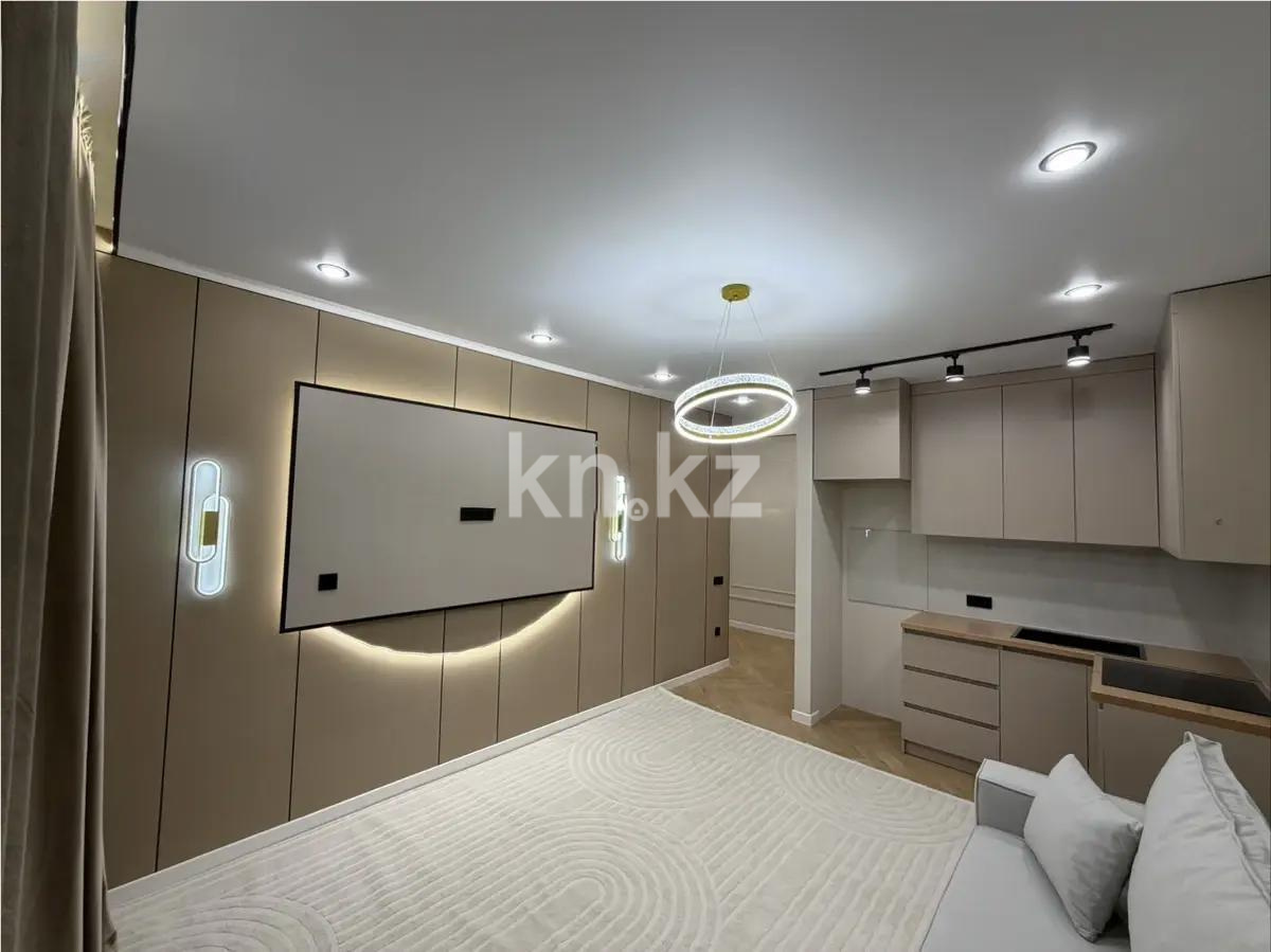 Продажа 3-комнатной квартиры, 60 м², ул. Туркестан, дом  115 в Алматы - фото 3