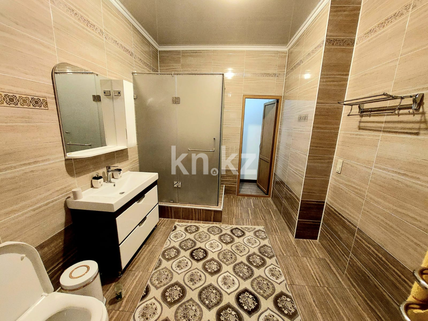 Продажа 3-комнатной квартиры, 145 м², ул. Дулати, дом  201а в Шымкенте - фото 9