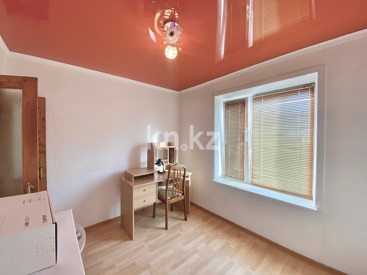 Продажа 2-комнатной квартиры, 52 м², пр. Шахтеров в Караганде - фото 6