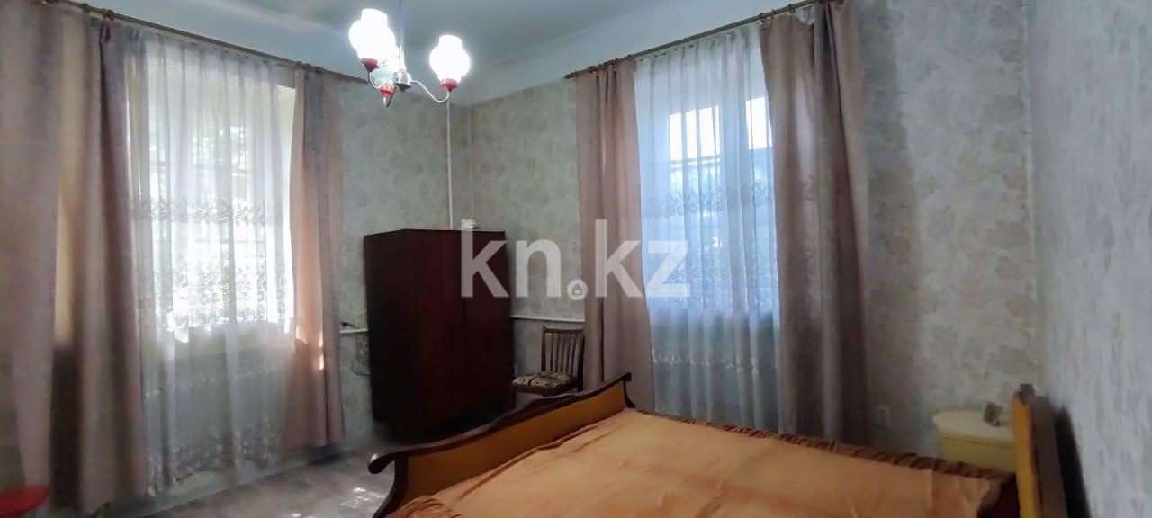 Продажа 2-комнатной квартиры, 60 м², ул. Жамбыла, дом  107 в Караганде - фото 4