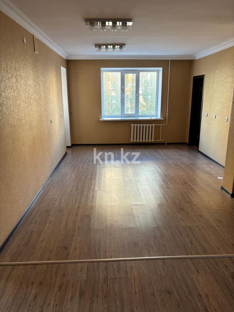 Продажа 5-комнатной квартиры, 215.8 м² в Астане - фото 2