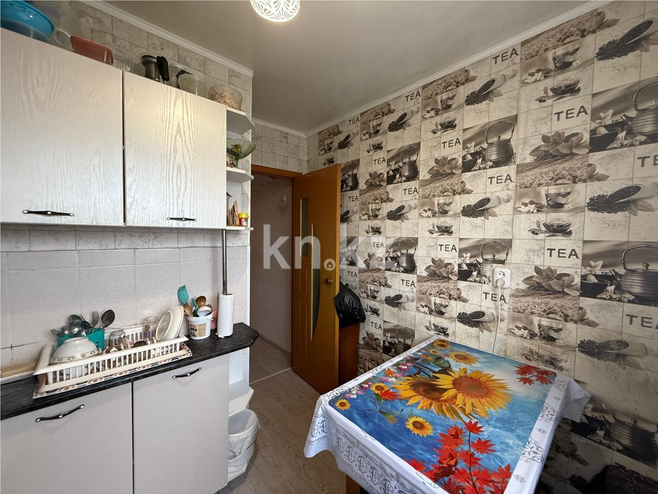 Продажа 3-комнатной квартиры, 59 м², мкр-н 15, дом  8 в Караганде - фото 8