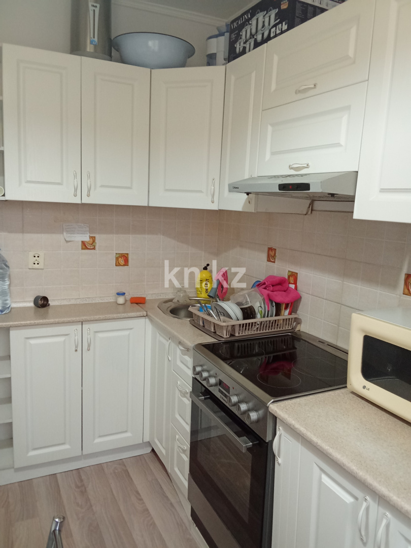 Продажа 3-комнатной квартиры, 63 м², мкр-н Степной-3, дом  7 в Караганде