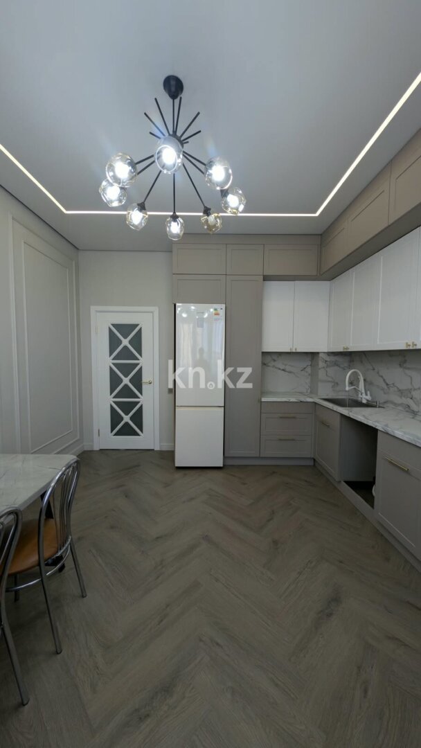 Продажа 3-комнатной квартиры, 99.7 м² в Уральске - фото 32