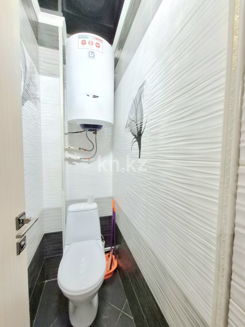 Продажа 3-комнатной квартиры, 80.2 м² в Караганде - фото 17