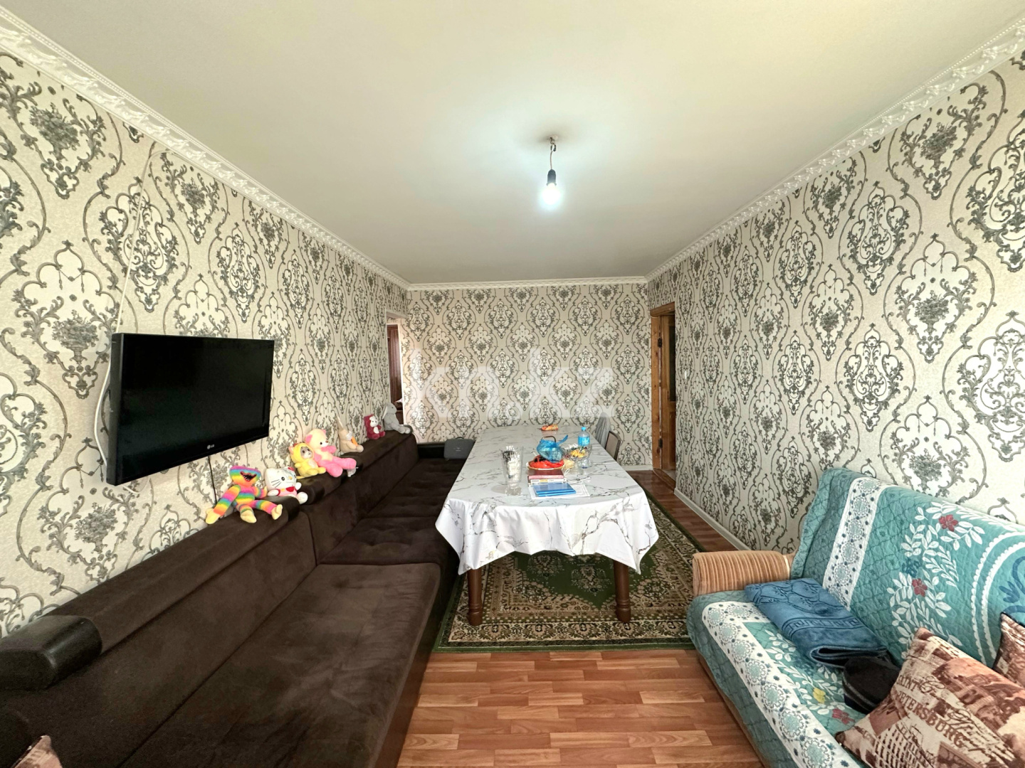 Продажа 3-комнатной квартиры, 58 м², пр. Кабанбай батыра, дом  11а в Шымкенте - фото 2