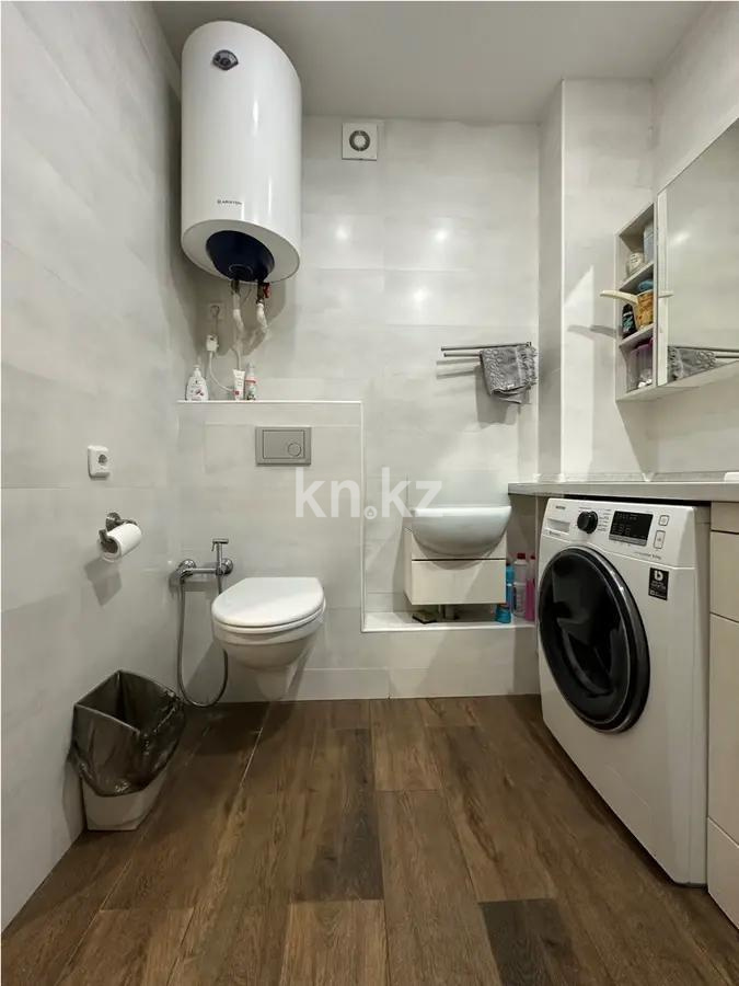 Продажа 2-комнатной квартиры, 47 м², ул. Момышулы, дом  24 в Караганде - фото 5