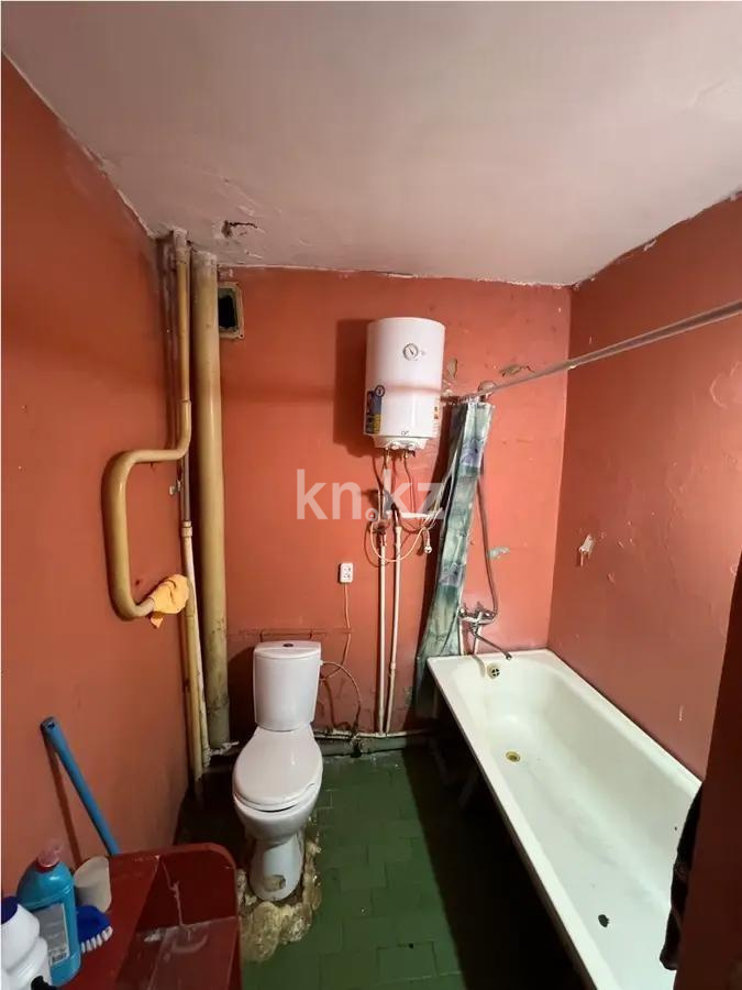 Продажа 1-комнатной квартиры, 28 м², мкр-н 14 в Караганде - фото 3