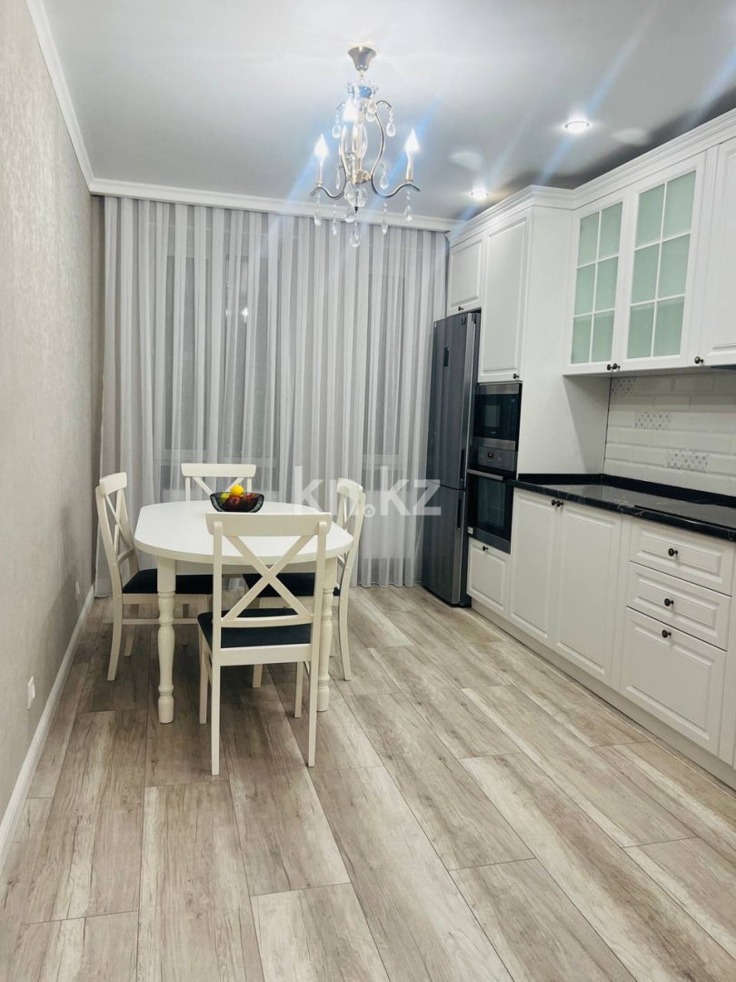 Аренда 2-комнатной квартиры, 76 м², ул. Е-67, дом  6 - ул. Сыганак в Астане