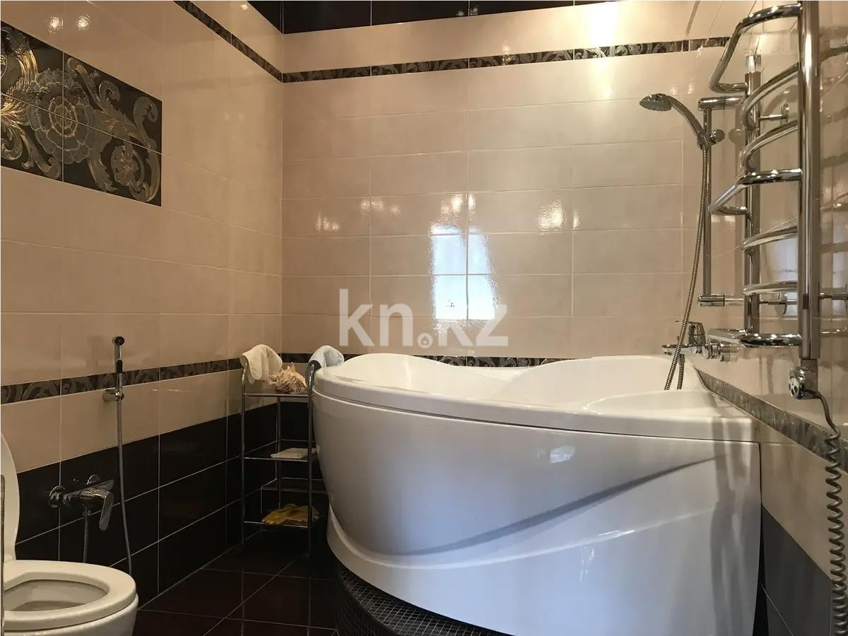 Продажа 3-комнатной квартиры, 85 м², ул. Омаровой, дом  33 в Алматы - фото 5