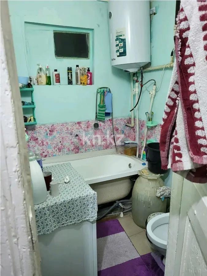 Продажа 2-комнатной квартиры, 42 м², ул. Ишимская, дом  70 в Караганде - фото 4