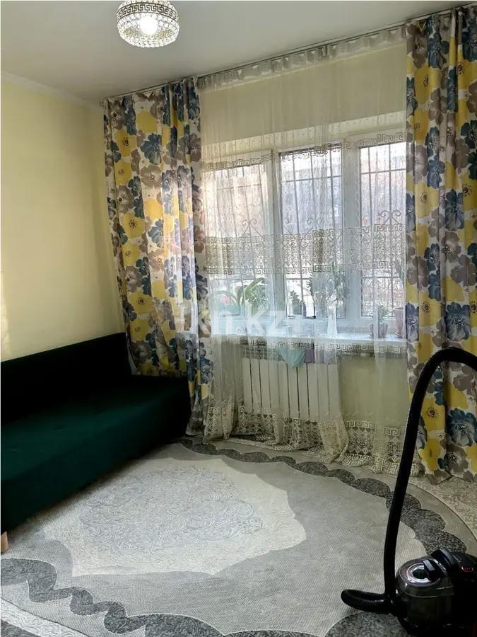 Продажа 3-комнатной квартиры, 70 м², ул. Толе би, дом  212 в Алматы - фото 2