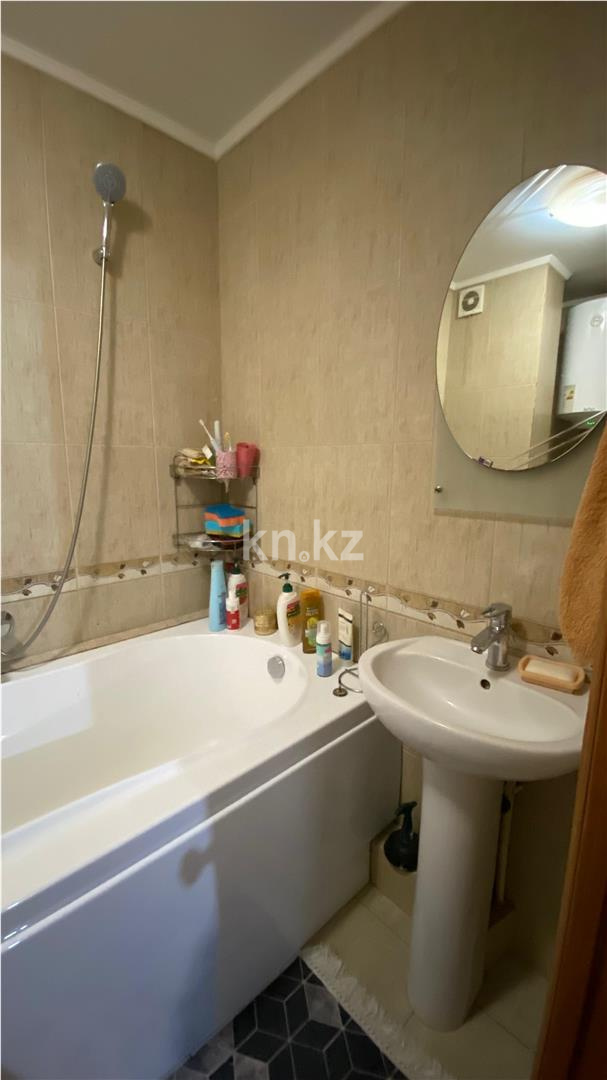 Продажа 3-комнатной квартиры, 71 м², мкр-н Степной-1 в Караганде - фото 7