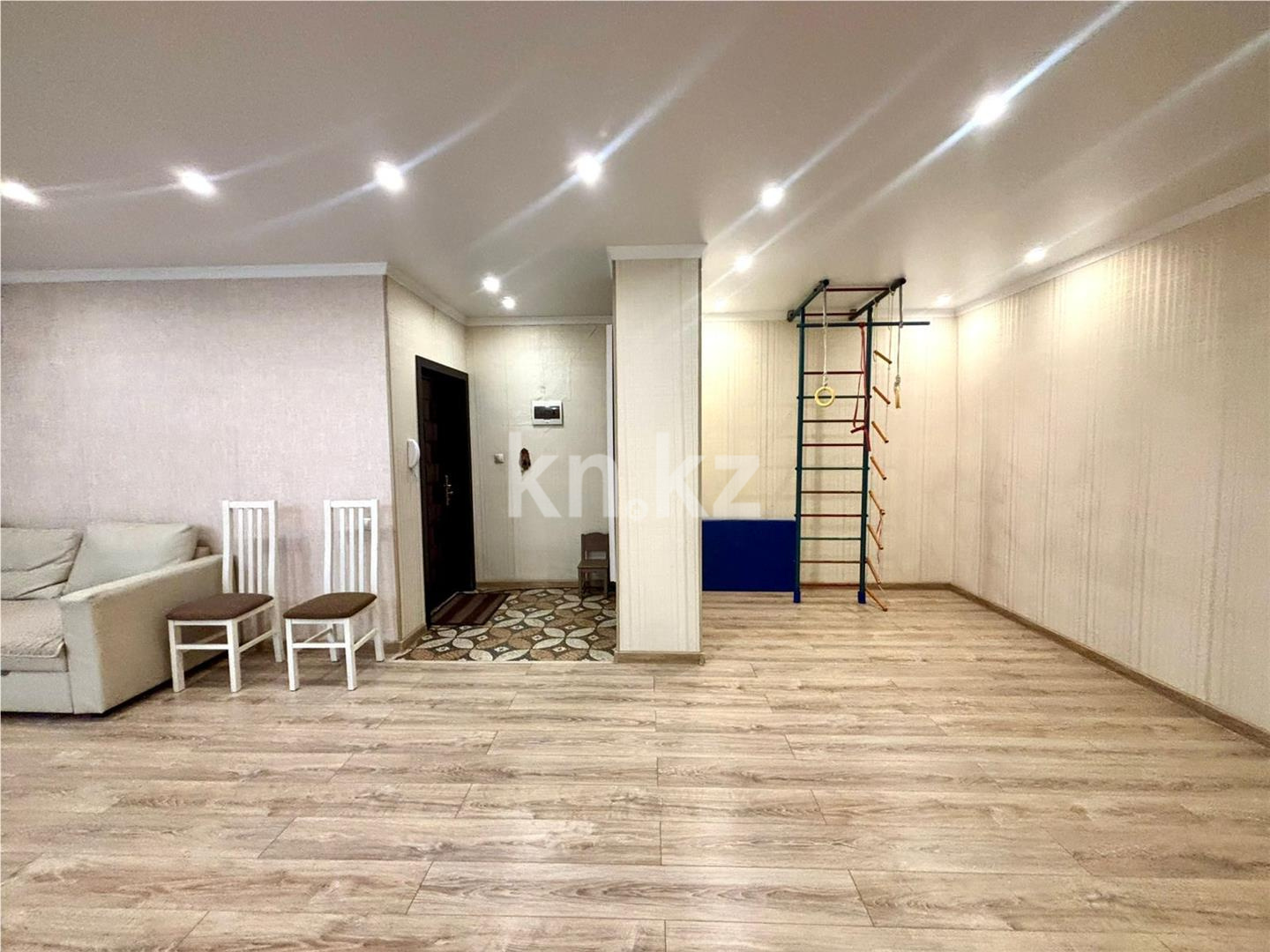 Продажа 3-комнатной квартиры, 96 м² в Караганде - фото 9