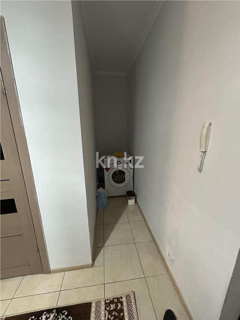 Продажа 1-комнатной квартиры, 40 м², ул. Кургальжинское шоссе в Астане - фото 9