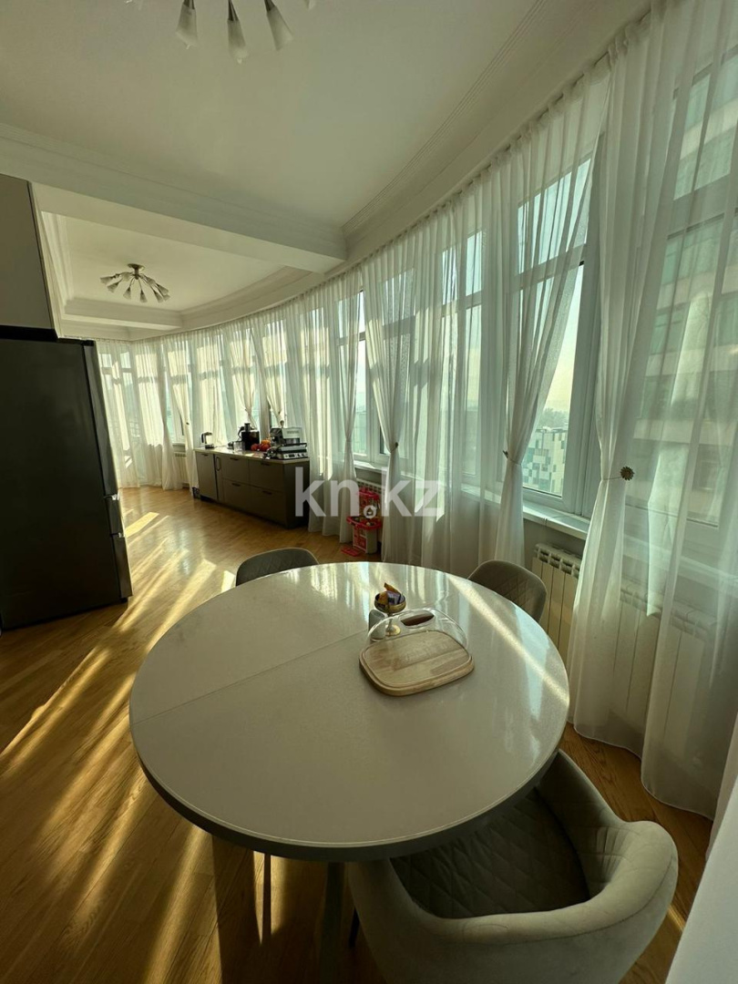 Аренда 3-комнатной квартиры, 170 м² в Алматы