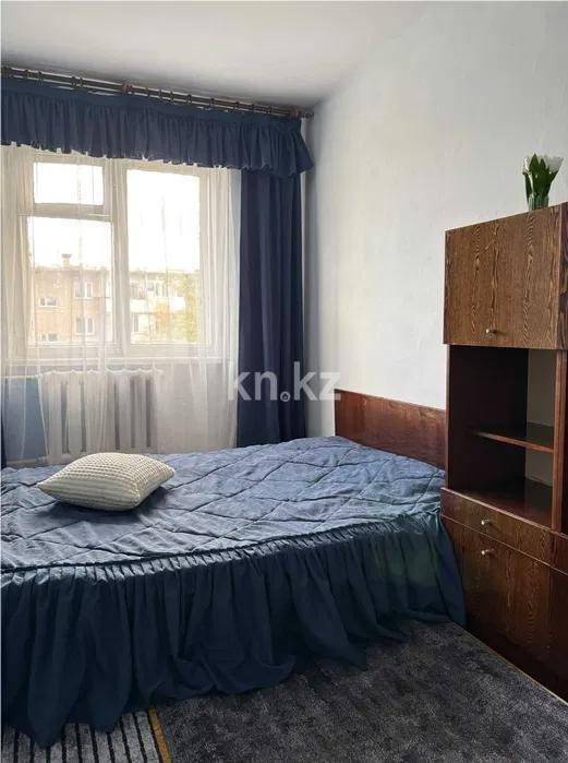 Продажа 3-комнатной квартиры, 63 м², 19 мкр., дом  47 в Караганде - фото 2