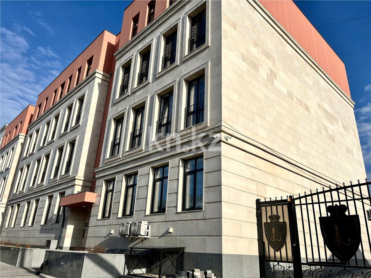Продажа 3-комнатной квартиры, 108 м² в Караганде - фото 3