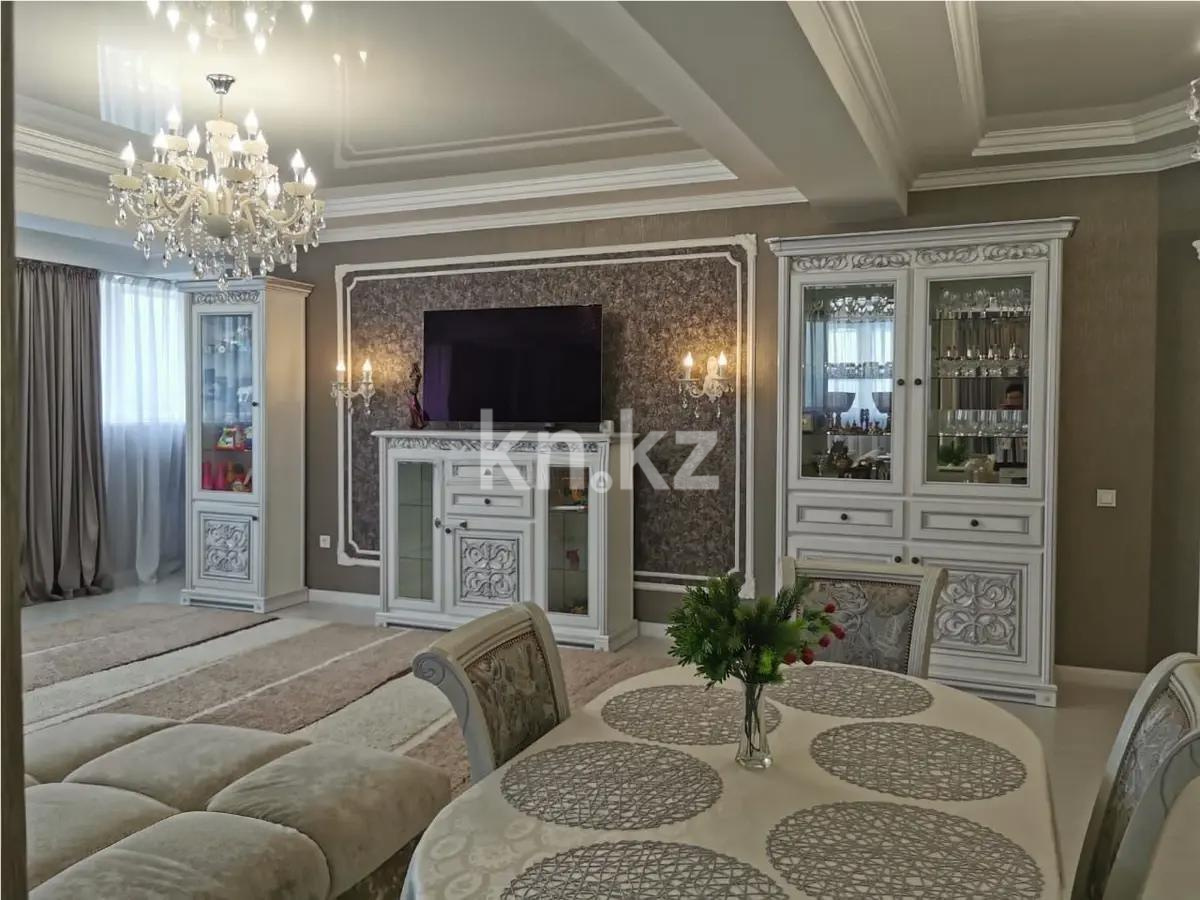 Продажа 2-комнатной квартиры, 108 м², ул. Толе би, дом  286/5 в Алматы