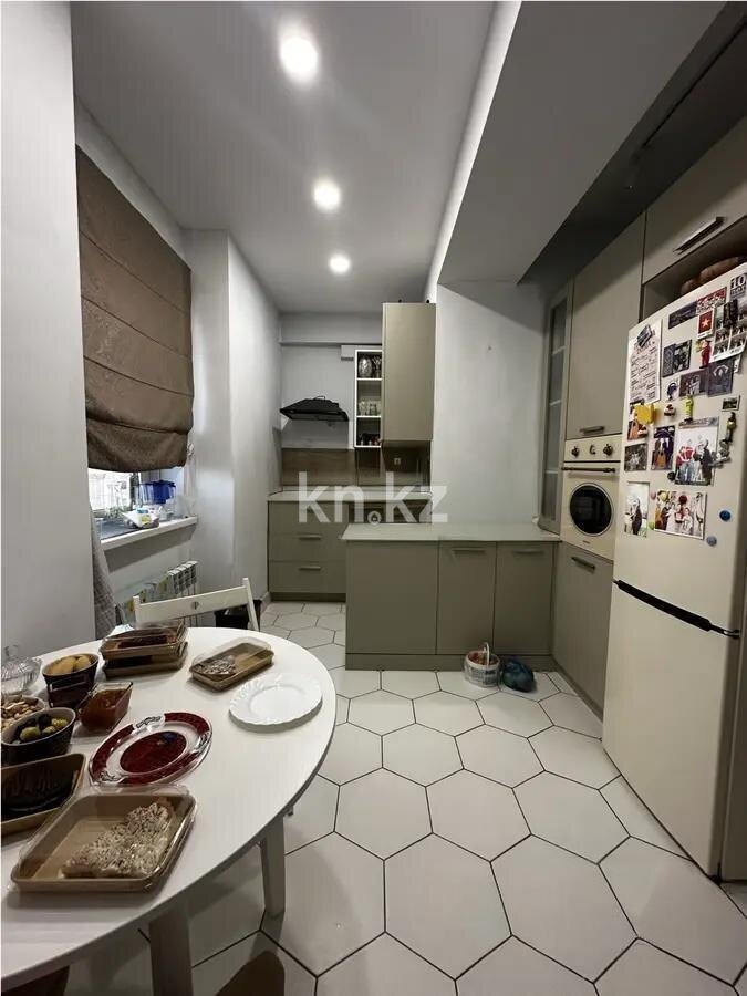 Продажа 3-комнатной квартиры, 65 м² в Алматы - фото 3