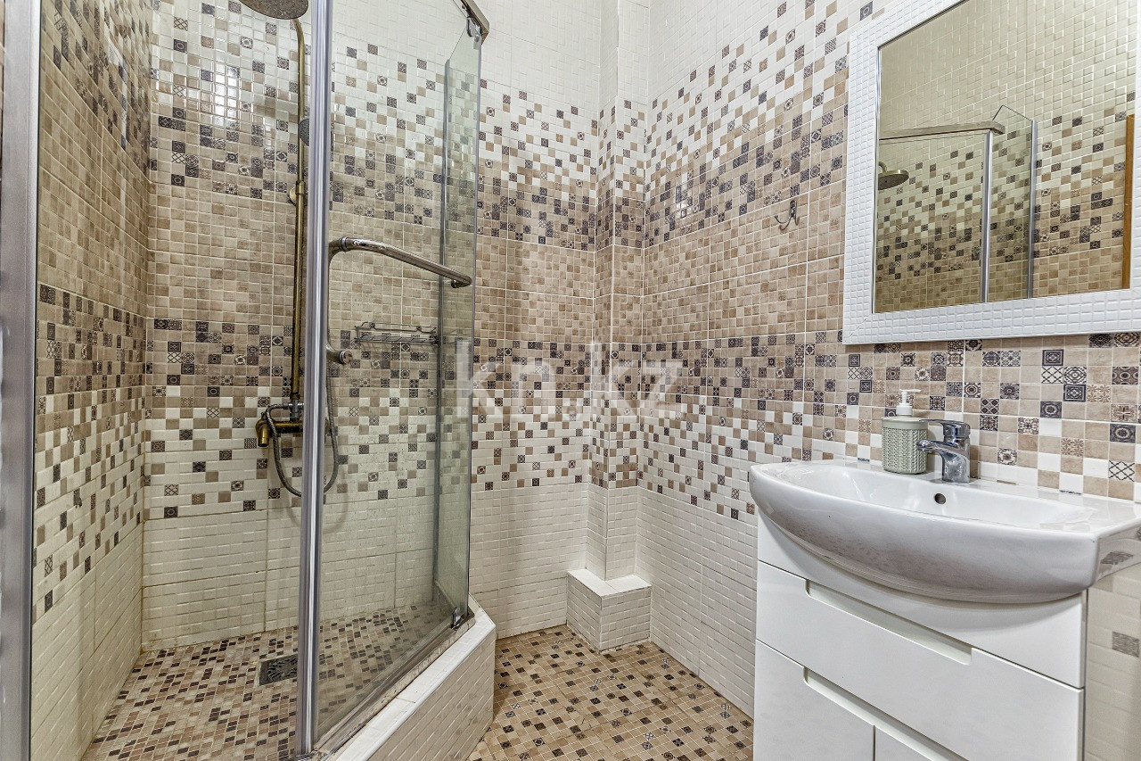 Аренда 1-комнатной квартиры посуточно, 45 м², ул. Бектурова, дом  1 в Астане - фото 13