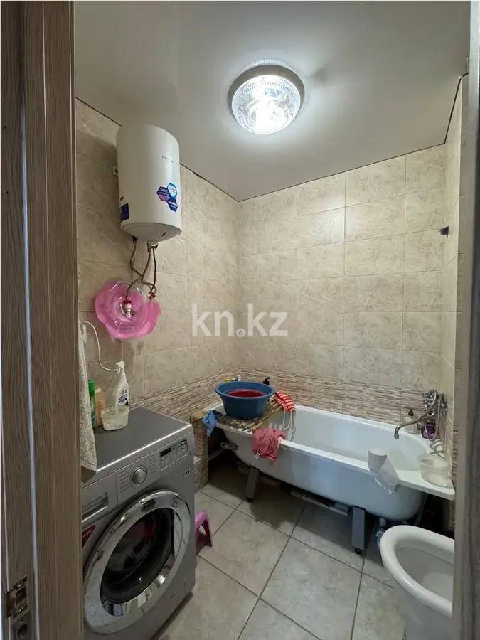 Продажа 2-комнатной квартиры, 56 м², мкрн-н Шапагат, дом  10 в Караганде - фото 4