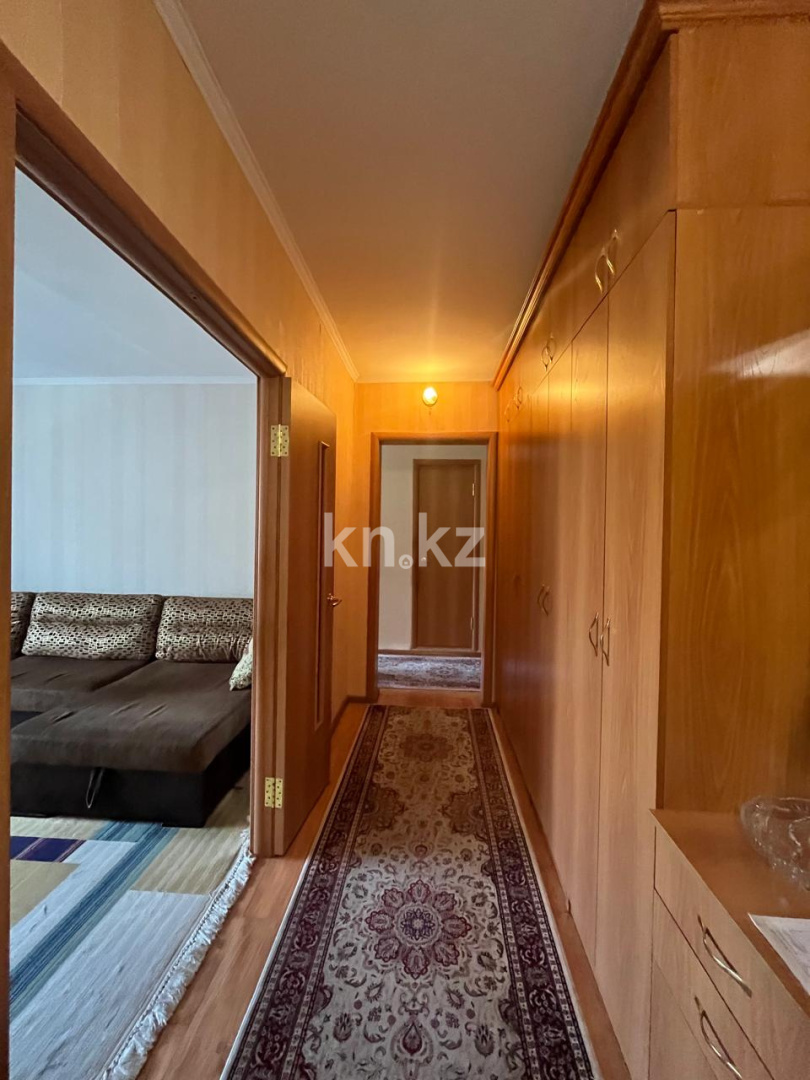 Продажа 3-комнатной квартиры, 65 м², пр. Республики, дом  30/2 в Караганде - фото 5
