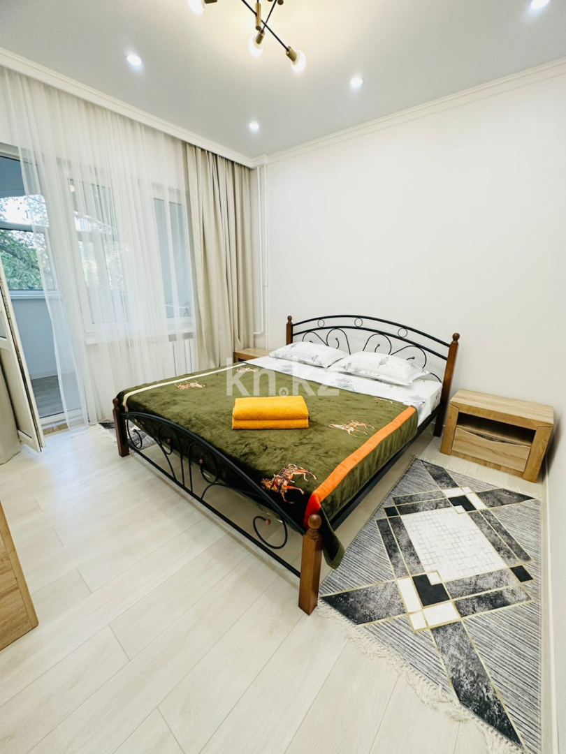 Аренда 2-комнатной квартиры посуточно, 54 м², мкр-н Аксай-4, дом  15 - ул. Жубанова в Алматы