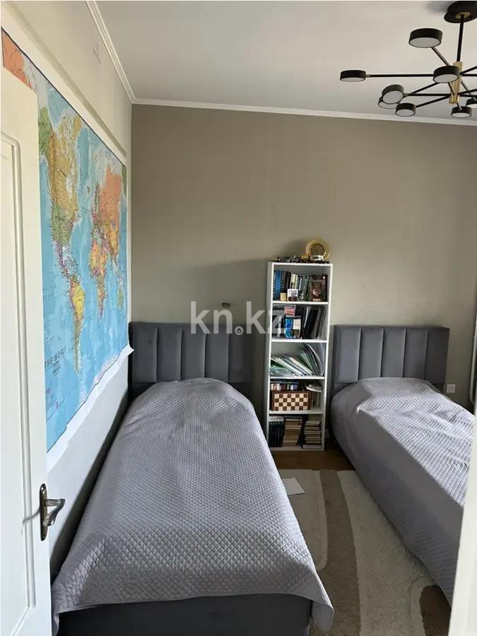 Продажа 3-комнатной квартиры, 74.8 м², ул. Ауэзова, дом  129 в Алматы - фото 3