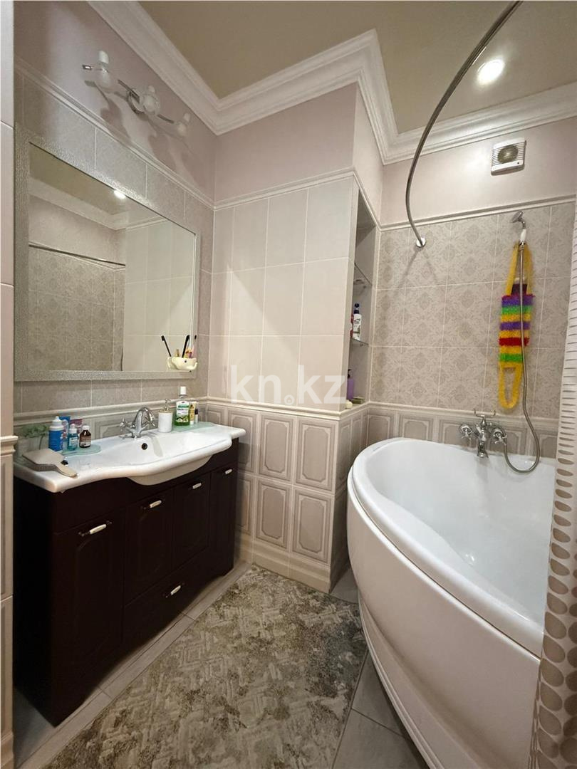 Продажа 3-комнатной квартиры, 110 м² в Караганде - фото 13