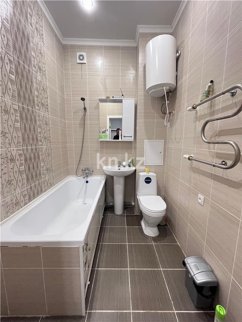 Продажа 2-комнатной квартиры, 64 м² в Караганде - фото 12