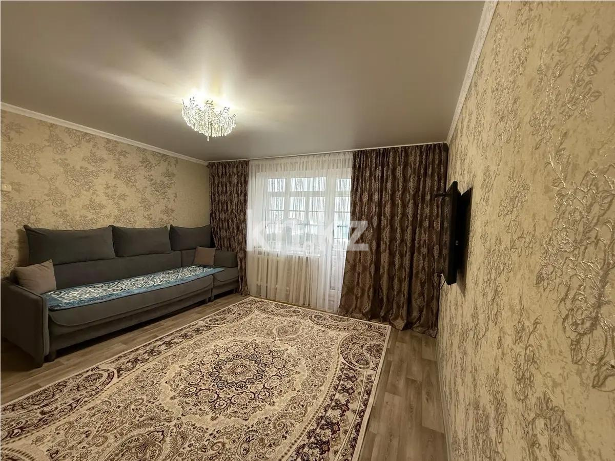Продажа 4-комнатной квартиры, 80 м², пр. Шахтеров, дом  5 в Караганде