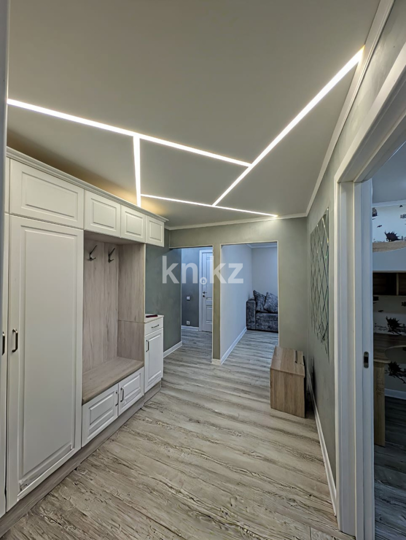 Продажа 3-комнатной квартиры, 63 м² в Уральске - фото 3