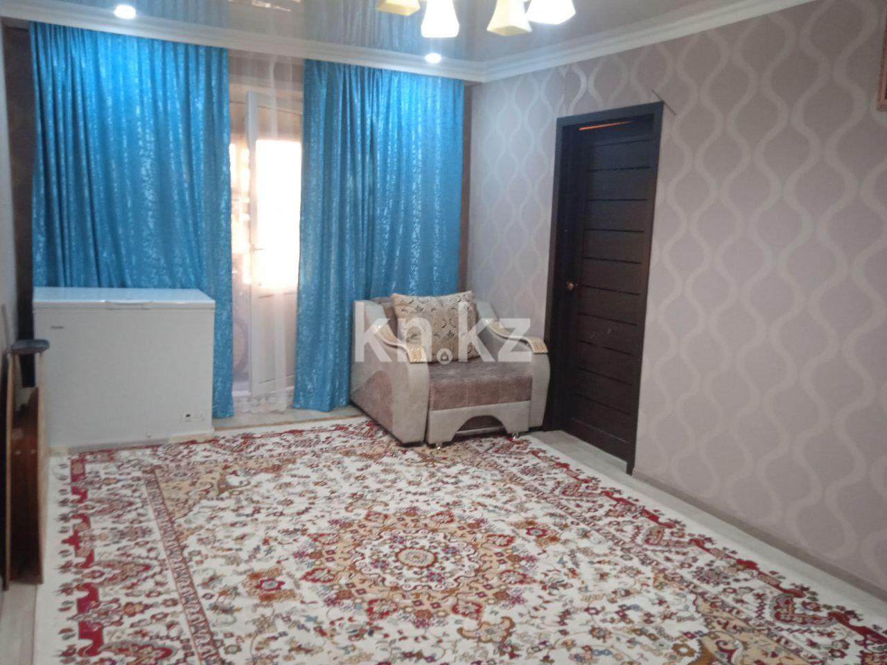 Продажа 3-комнатной квартиры, 57 м², 12-й мкр., дом  38 в Караганде