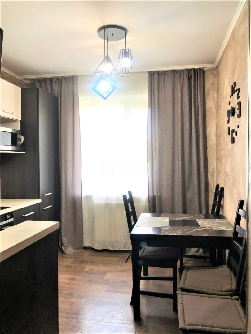 Аренда 1-комнатной квартиры посуточно, 40 м², мкр-н Степной-2, дом  73 в Караганде - фото 2