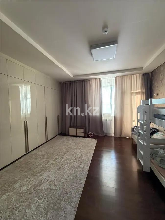 Продажа 4-комнатной квартиры, 200 м² в Астане - фото 4
