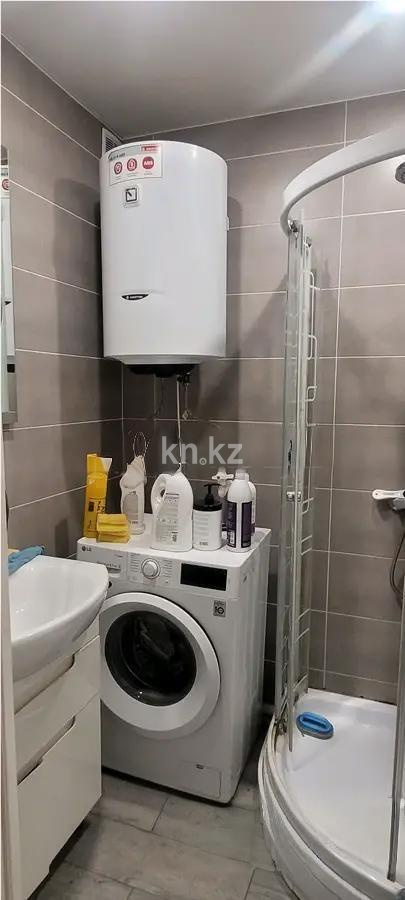 Продажа 3-комнатной квартиры, 64 м², ул. Гапеева, дом  8 в Караганде - фото 4