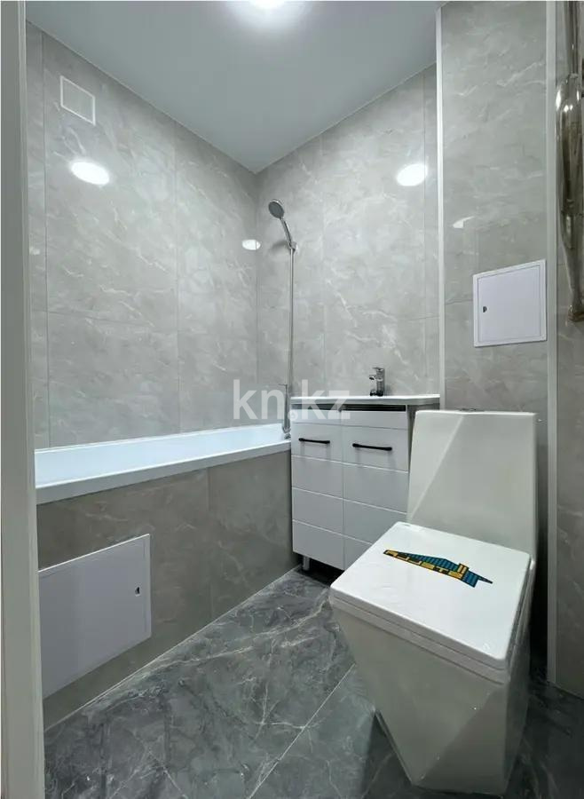 Продажа 2-комнатной квартиры, 46 м², 3 мкр., дом  21 в Алматы - фото 4