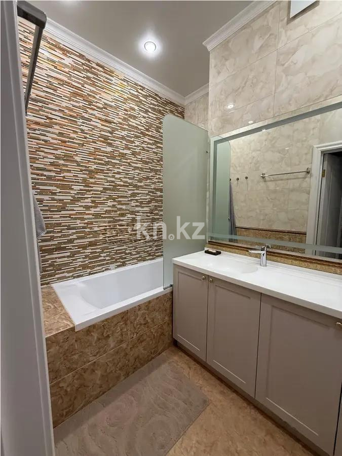 Продажа 4-комнатной квартиры, 126 м², ул. Сыганак, дом  17Е в Астане - фото 5