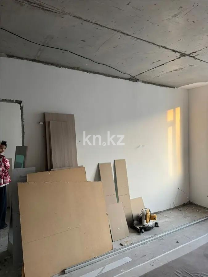 Продажа 1-комнатной квартиры, 38 м², ул. Жолымбет, дом  42/5 в Алматы - фото 3