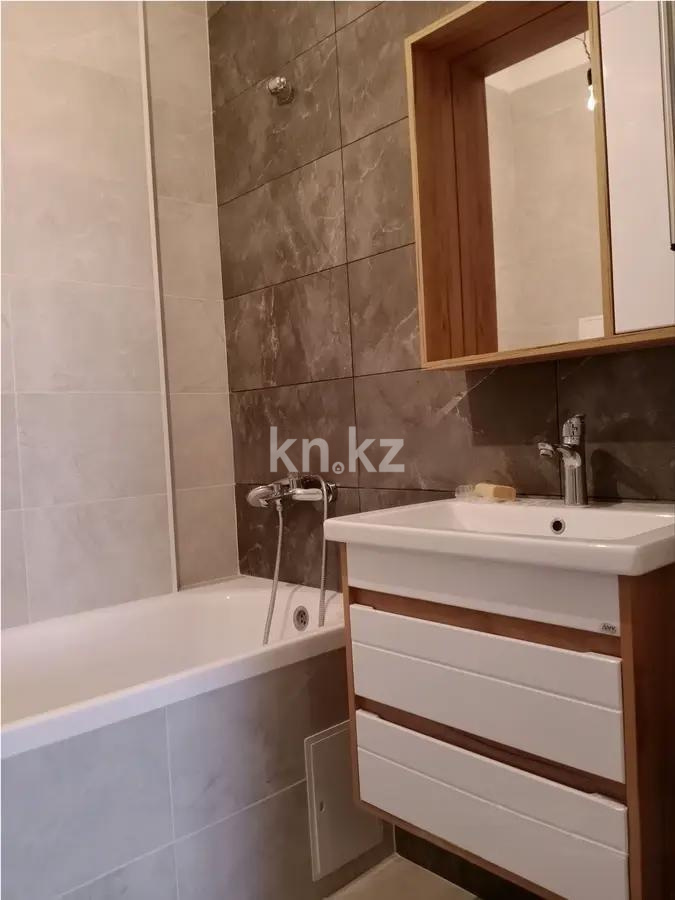 Продажа 3-комнатной квартиры, 82 м², ул. Толе би, дом  30 в Астане - фото 4